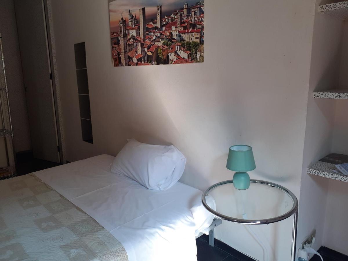 Romeo And Juliet Apartaments Bergamo Exterior photo